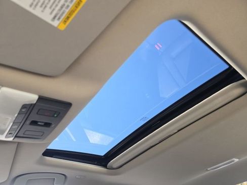 Used 2023 Nissan Altima 2.0 SR image 24