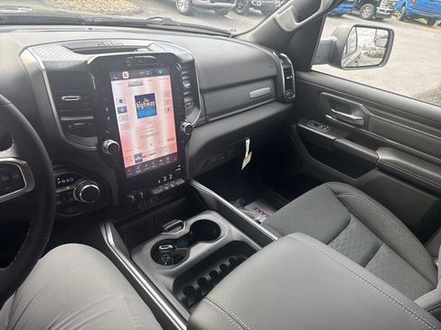 New 2026 RAM 1500 Big Horn AWD/4WD image 22