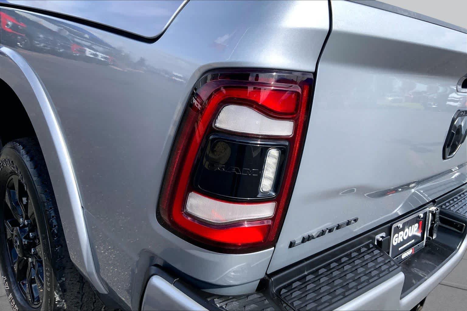 Used 2022 RAM 3500 Limited AWD/4WD image 29