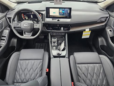 New 2026 Nissan Rogue Platinum AWD/4WD image 15