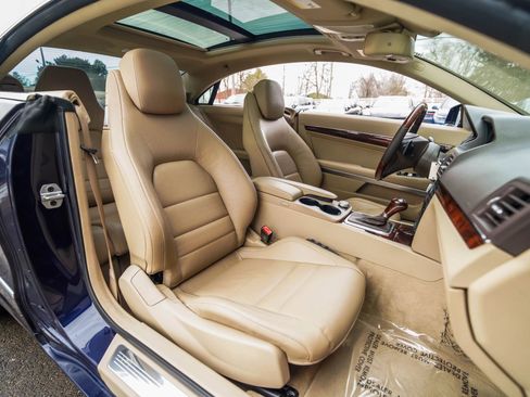 Used 2011 Mercedes-Benz E 350 E 350 Coupe 2D image 31