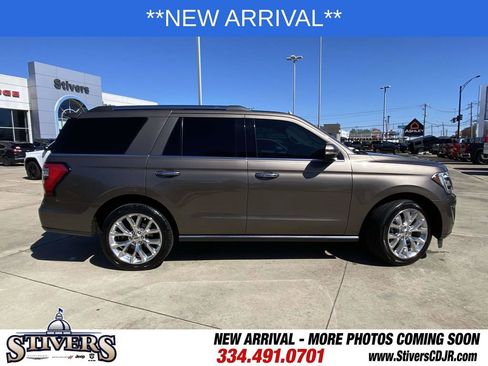Used 2018 Ford Expedition Limited w/ Equipment Group 302A image 10
