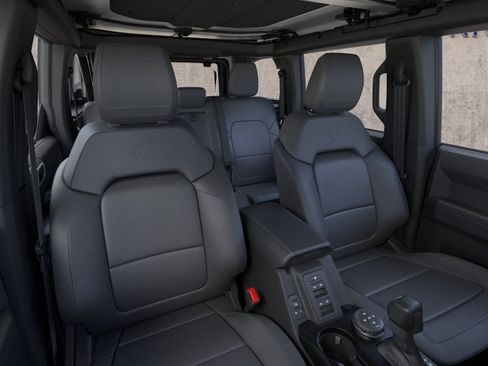 New 2026 Ford Bronco Outer Banks w/ Sasquatch Package AWD/4WD image 10