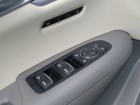 Certified 2024 Cadillac XT5 Premium Luxury FWD image 26