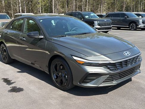 New 2026 Hyundai Elantra Sport FWD image 4