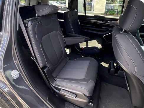 Used 2022 Jeep Grand Cherokee L Laredo w/ Luxury Tech Group I RWD image 25