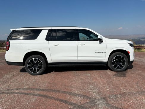Used 2023 Chevrolet Suburban RST w/ Luxury Package image 3