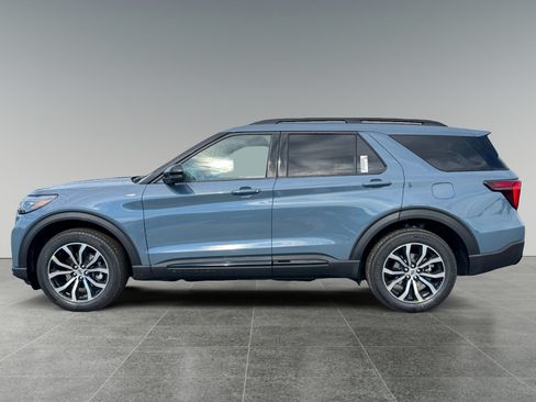 New 2026 Ford Explorer ST-Line AWD/4WD image 3
