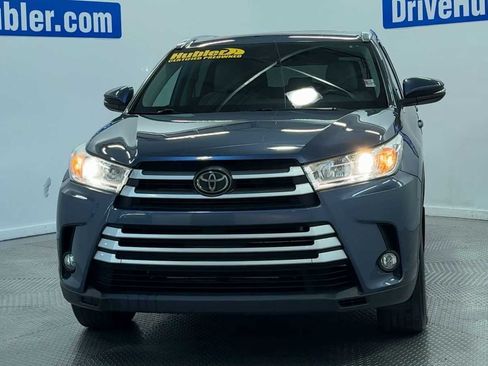 Used 2018 Toyota Highlander XLE w/ Protection Package #3 AWD/4WD image 3
