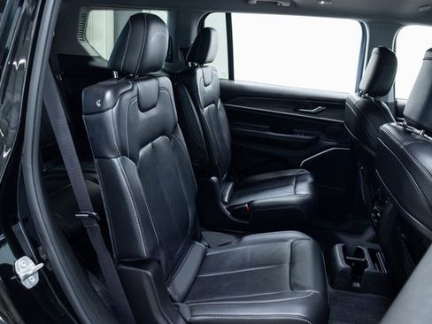 Used 2022 Jeep Grand Cherokee L Limited image 23