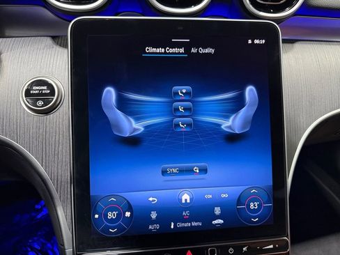 Used 2025 Mercedes-Benz C 300 4MATIC Sedan image 33