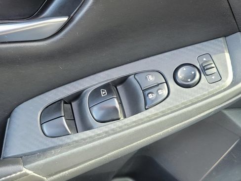 Used 2024 Nissan Sentra SV FWD image 33