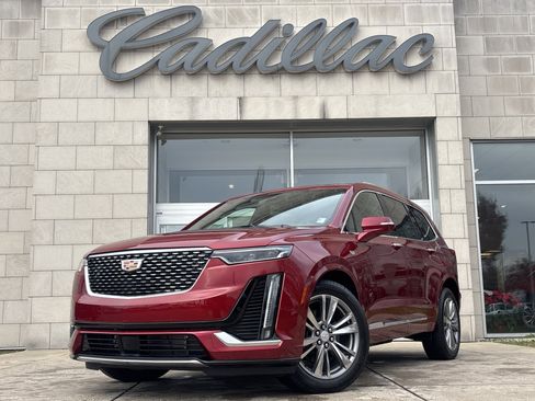Used 2024 Cadillac XT6 Premium Luxury w/ Platinum Package image 11