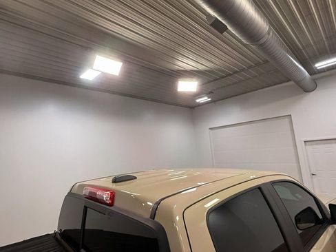 Used 2022 GMC Canyon AT4 image 44