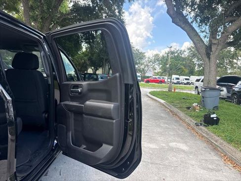 Used 2022 Chevrolet Silverado 1500 Custom RWD image 17
