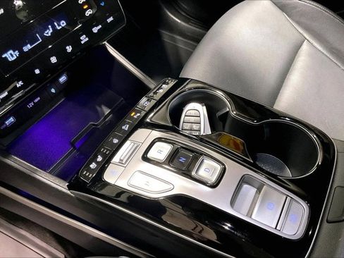 Used 2023 Hyundai Tucson Limited image 17