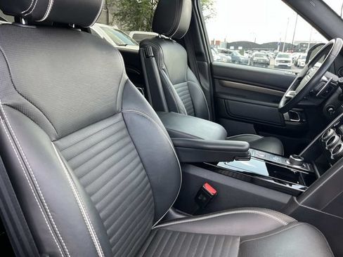 Used 2018 Land Rover Discovery HSE AWD/4WD image 33