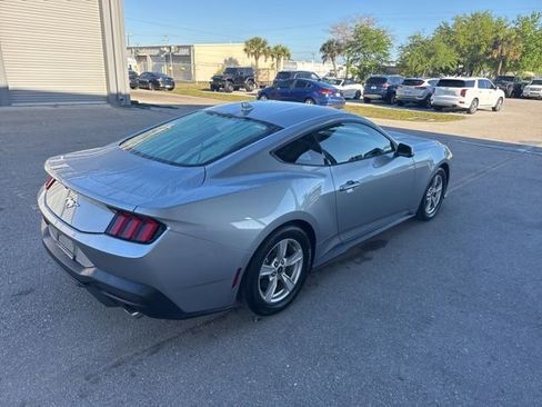 Used 2024 Ford Mustang Coupe image 4