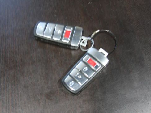 Used 2016 Volkswagen CC Sport image 2