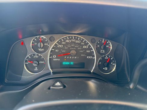 Used 2020 Chevrolet Express 2500 w/ Driver Convenience Package image 11