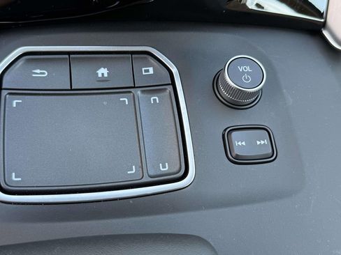 Certified 2025 Acura TLX w/ Technology Package image 21