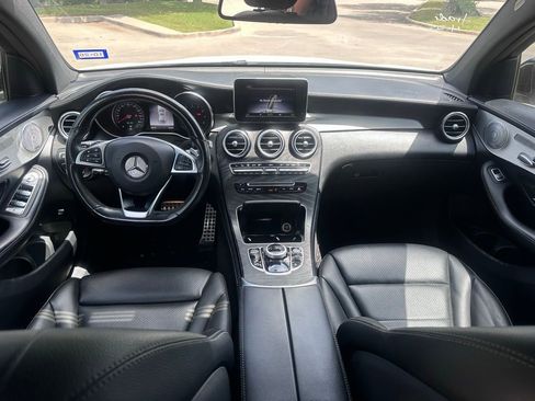 Used 2019 Mercedes-Benz GLC 300 4MATIC Coupe image 17