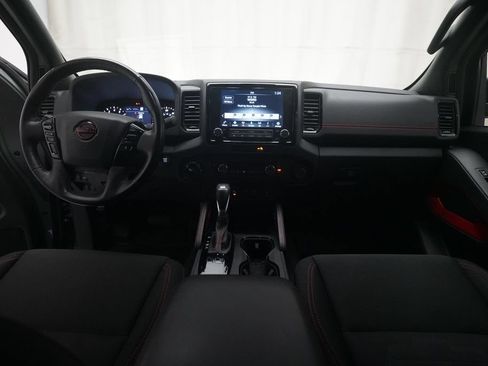 Used 2022 Nissan Frontier PRO-4X AWD/4WD image 5