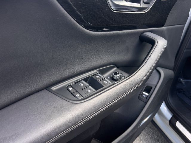 Used 2024 Audi Q7 2.0T Premium Plus AWD/4WD image 11
