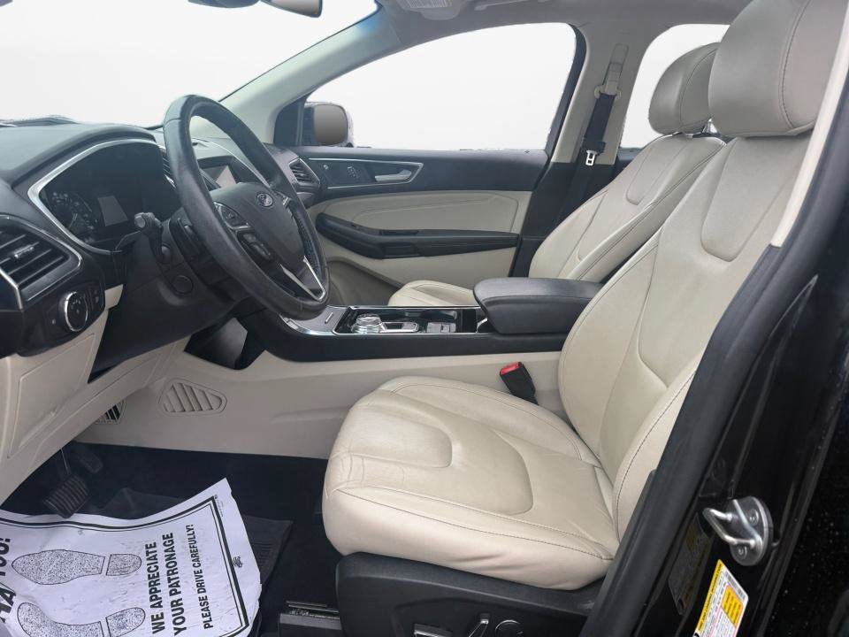 Used 2019 Ford Edge Titanium w/ Cold Weather Package AWD/4WD image 9