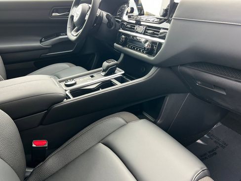 New 2025 Nissan Pathfinder SL w/ Lighting Package (N92) image 19