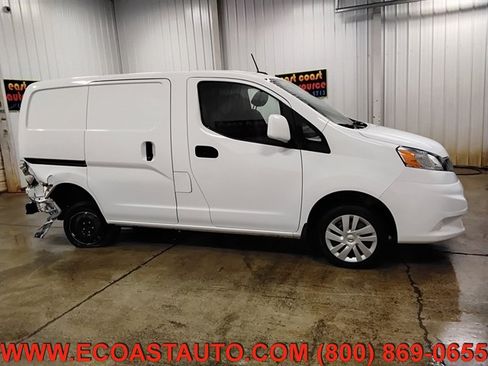 Used 2021 Nissan NV200 SV w/ Back Door Glass Package image 2