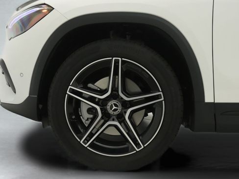 New 2026 Mercedes-Benz GLA 250 image 11