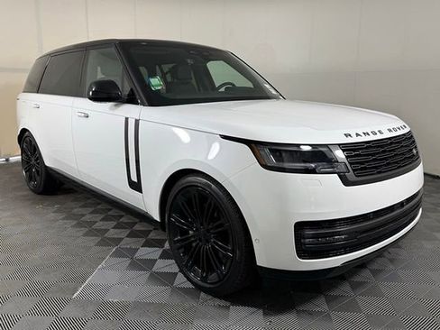 New 2026 Land Rover Range Rover Long Wheelbase SE AWD/4WD image 10