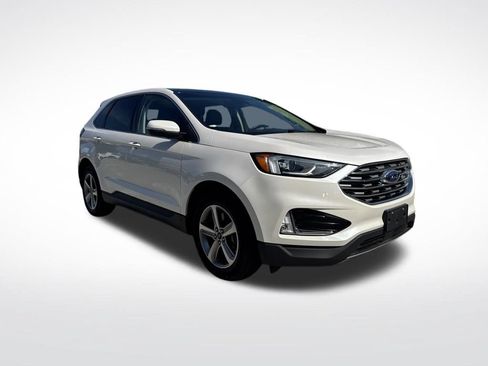 Used 2019 Ford Edge Titanium w/ Cold Weather Package AWD/4WD image 2