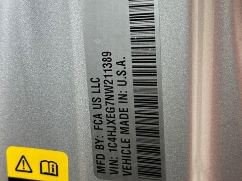 Used 2022 Jeep Wrangler Unlimited Sahara image 51