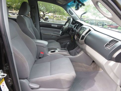 Used 2011 Toyota Tacoma PreRunner w/ TRD Off-Road Pkg w/JBL Audio image 35