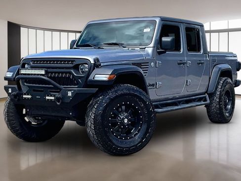 Used 2020 Jeep Gladiator Sport w/ Quick Order Package 24S AWD/4WD image 2