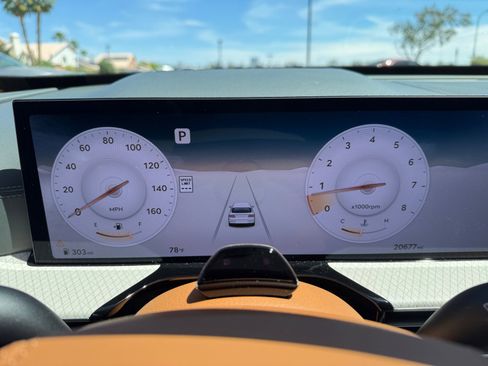 Used 2025 Genesis GV80 3.5T Prestige image 6