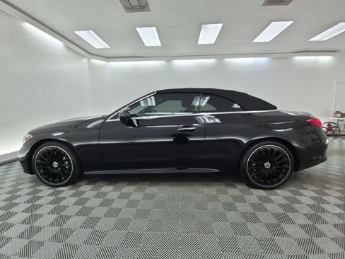 Used 2024 Mercedes-Benz CLE 450 4MATIC Cabriolet image 2