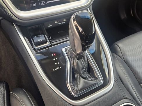 Used 2021 Subaru Outback Limited image 24