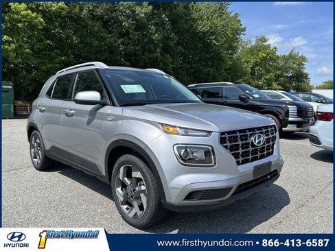 New 2026 Hyundai Venue SEL FWD image 1