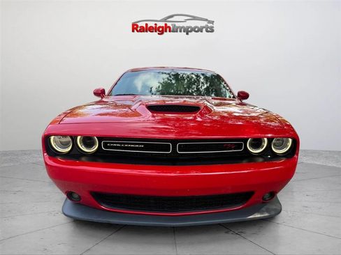 Used 2019 Dodge Challenger R/T RWD image 8