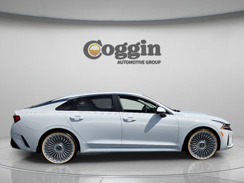 Used 2022 Kia K5 LXS AWD/4WD image 6
