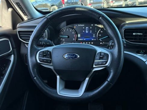 Certified 2020 Ford Explorer XLT w/ Equipment Group 202A image 6
