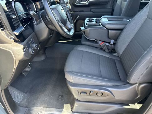 Used 2025 Chevrolet Silverado 1500 LT RWD image 17