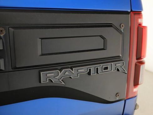 Used 2017 Ford F150 Raptor w/ Equipment Group 802A Luxury AWD/4WD image 32