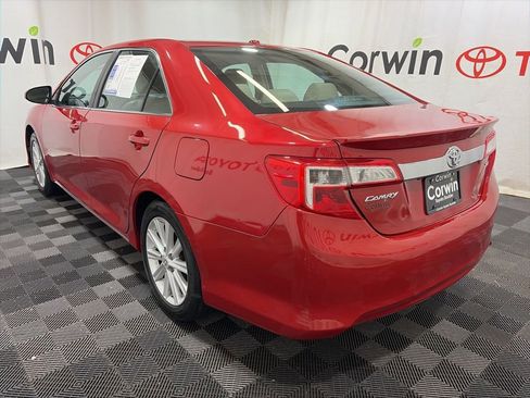 Used 2014 Toyota Camry XLE w/ Leather Package FWD image 5