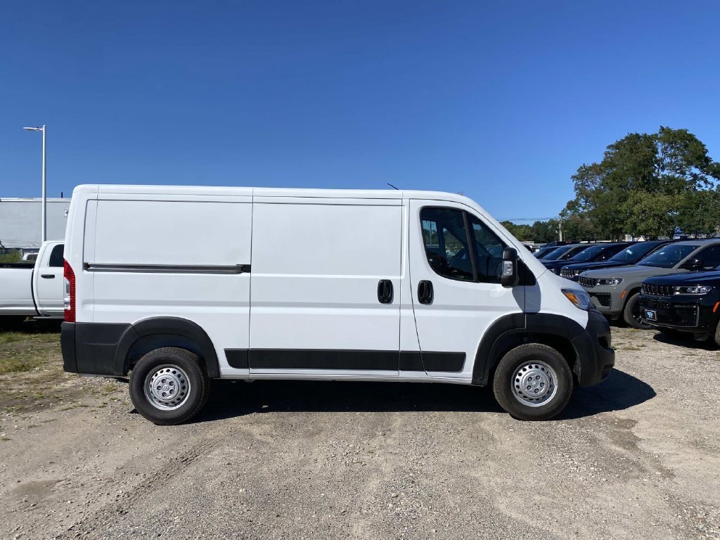 New 2026 RAM ProMaster 2500 w/ Convenience Group FWD image 2