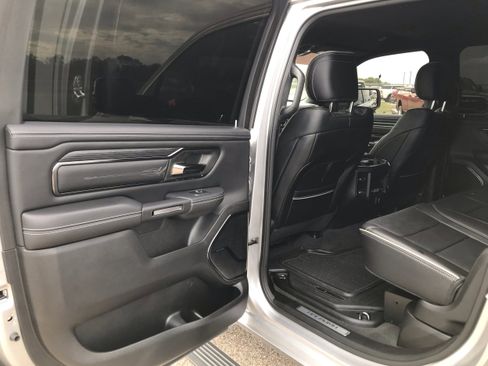 Used 2024 RAM 1500 Limited image 14