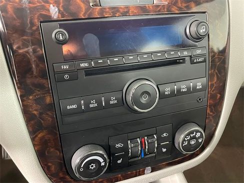 Used 2012 Chevrolet Impala LTZ image 7